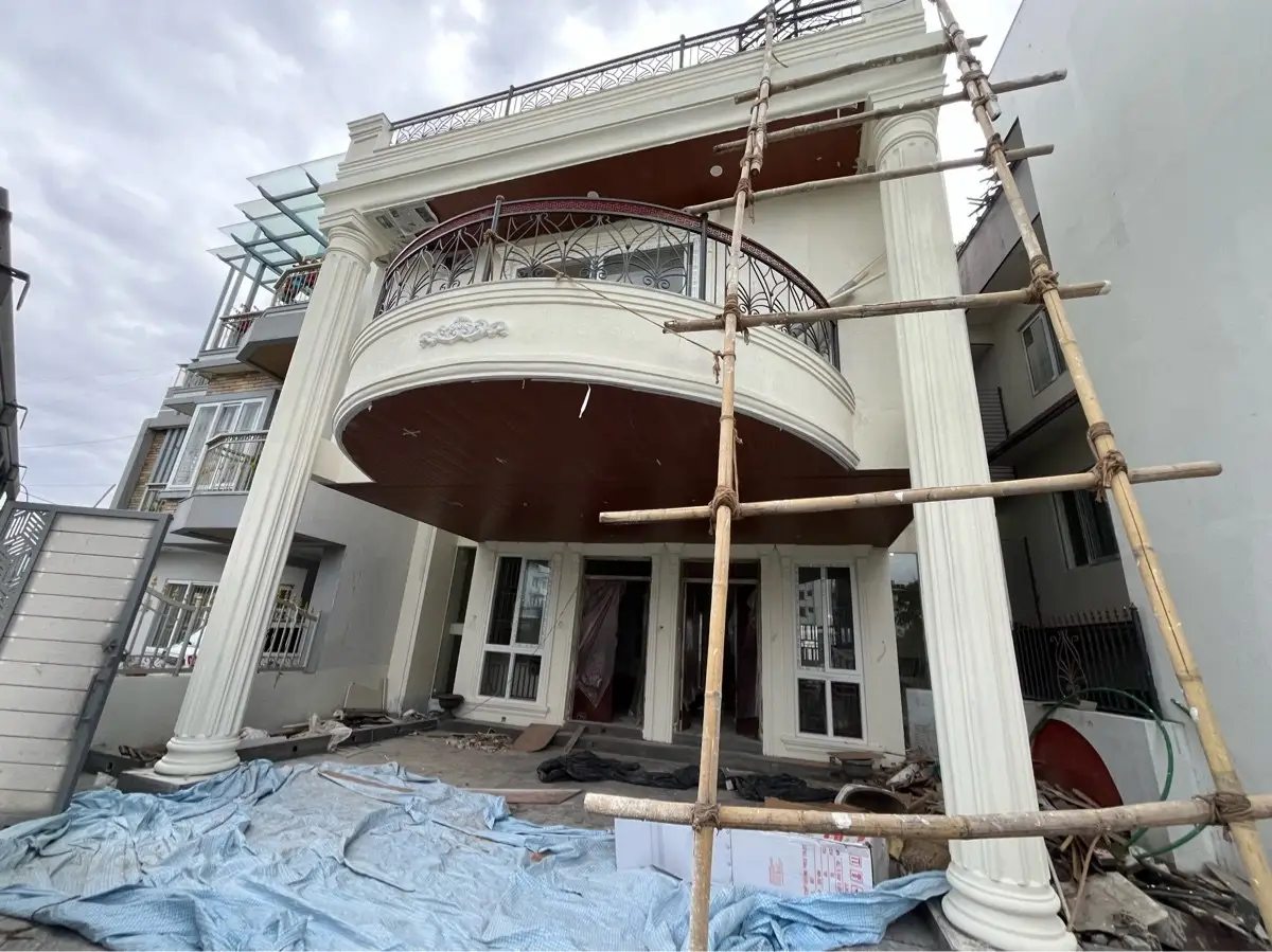 Curved-Balcony Residence: Residence with curved balcony and finished interiors, built by HNG in Nepal, image 1 of 5