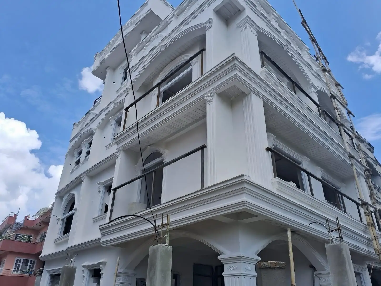White Four-Storey Residence: Completed four-storey residential building in Nepal, image 3 of 4